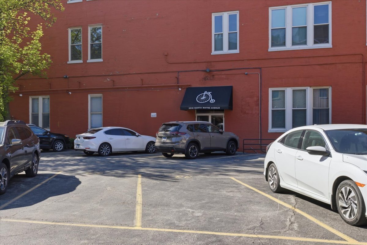 2510 N Wayne Avenue Unit: 304