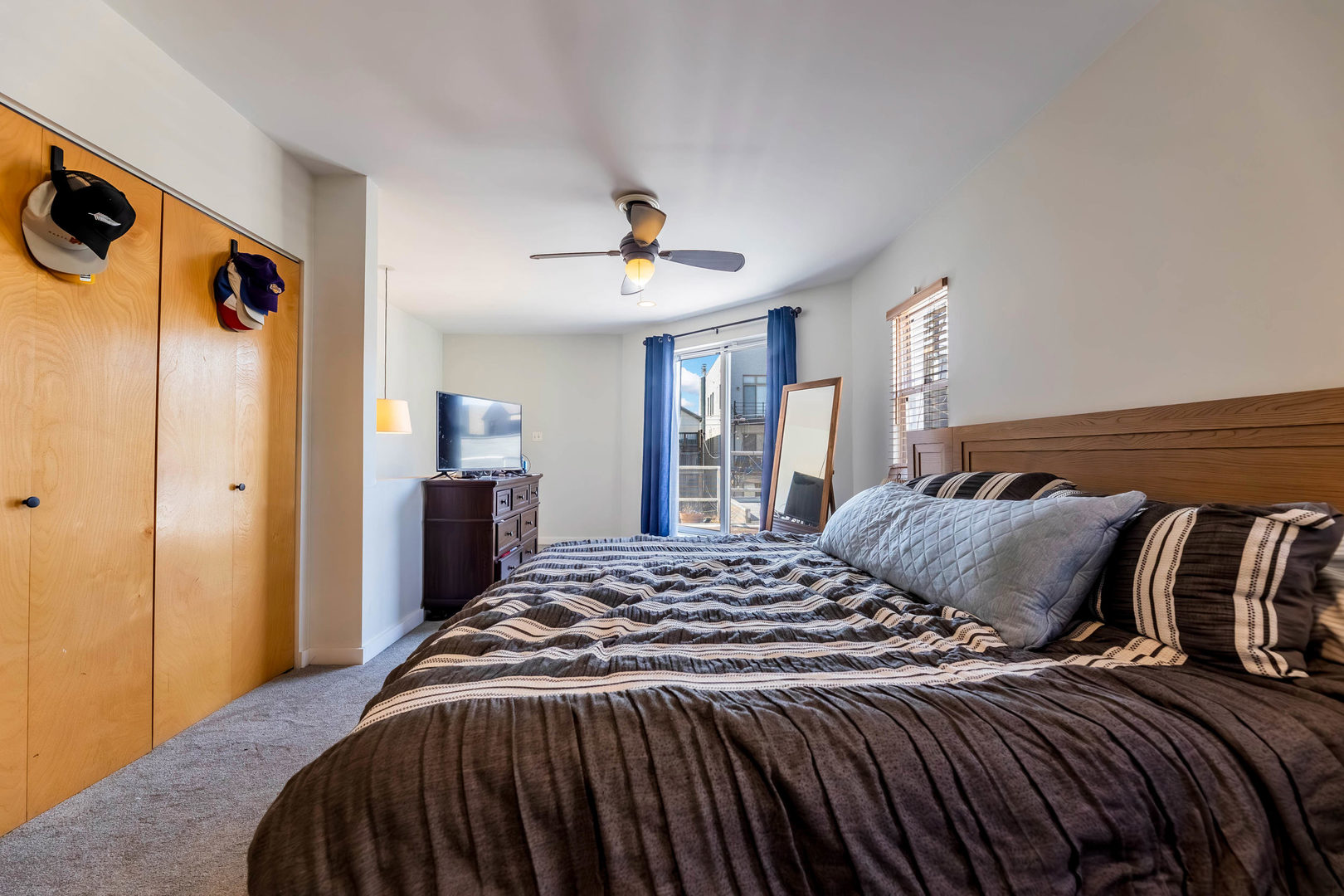 1060 N Hermitage Avenue Unit: 3