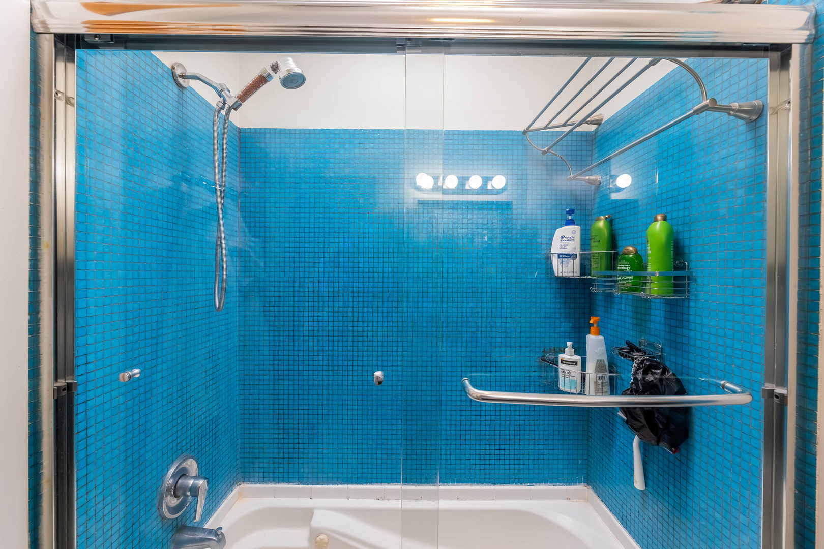 1060 N Hermitage Avenue Unit: 3