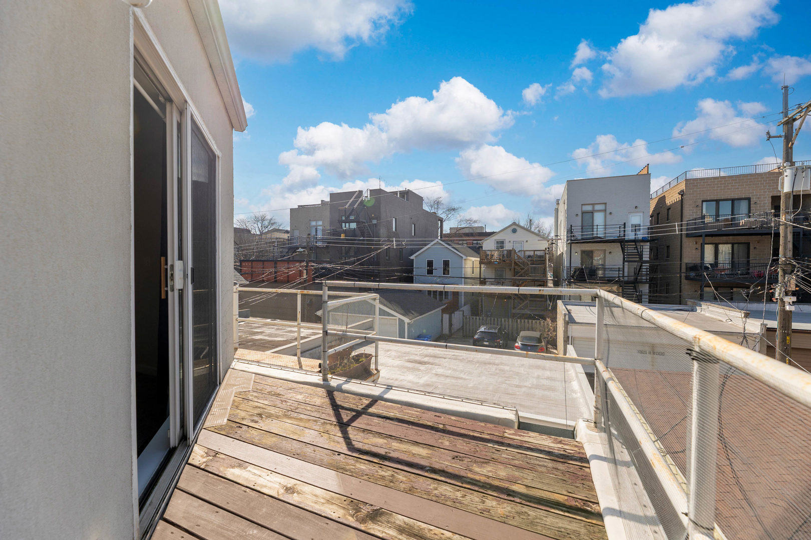 1060 N Hermitage Avenue Unit: 3