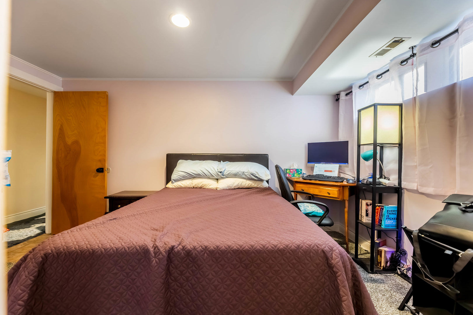 1060 N Hermitage Avenue Unit: 3