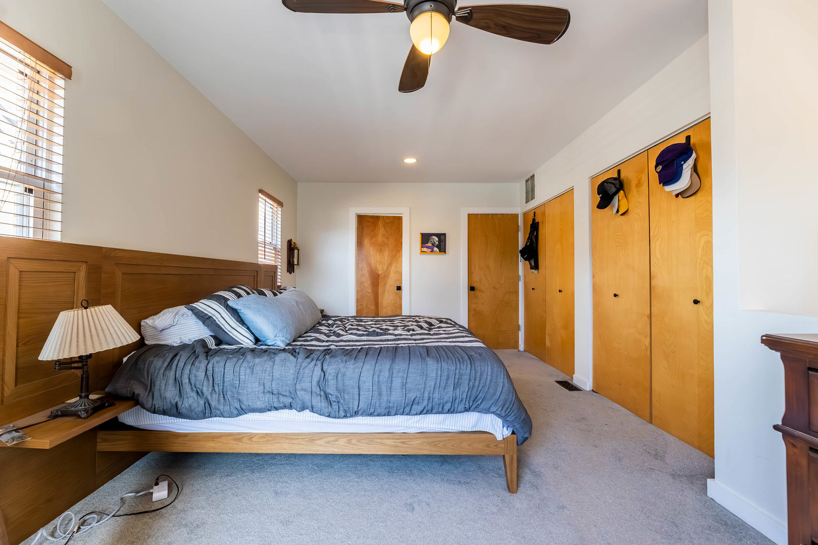 1060 N Hermitage Avenue Unit: 3