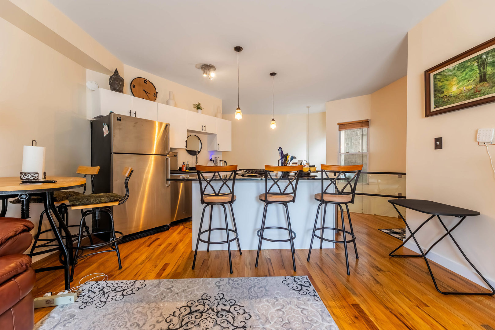 1060 N Hermitage Avenue Unit: 3