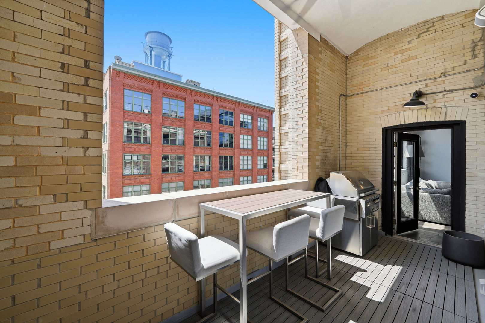 1000 W Washington Boulevard Unit: 406
