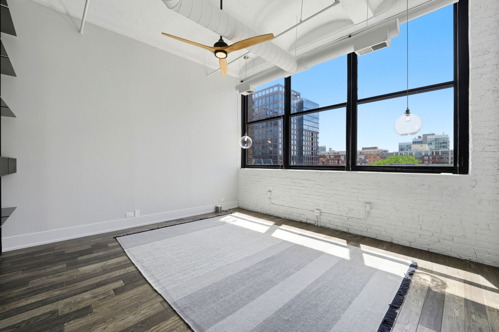 1000 W Washington Boulevard Unit: 406