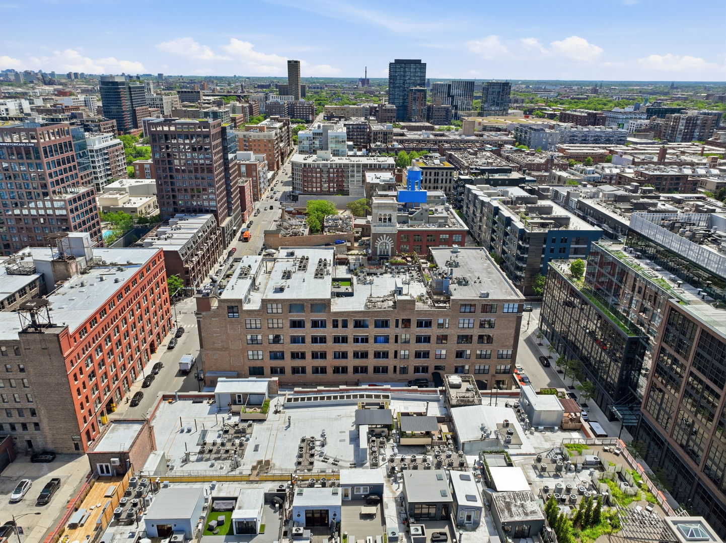 1000 W Washington Boulevard Unit: 406