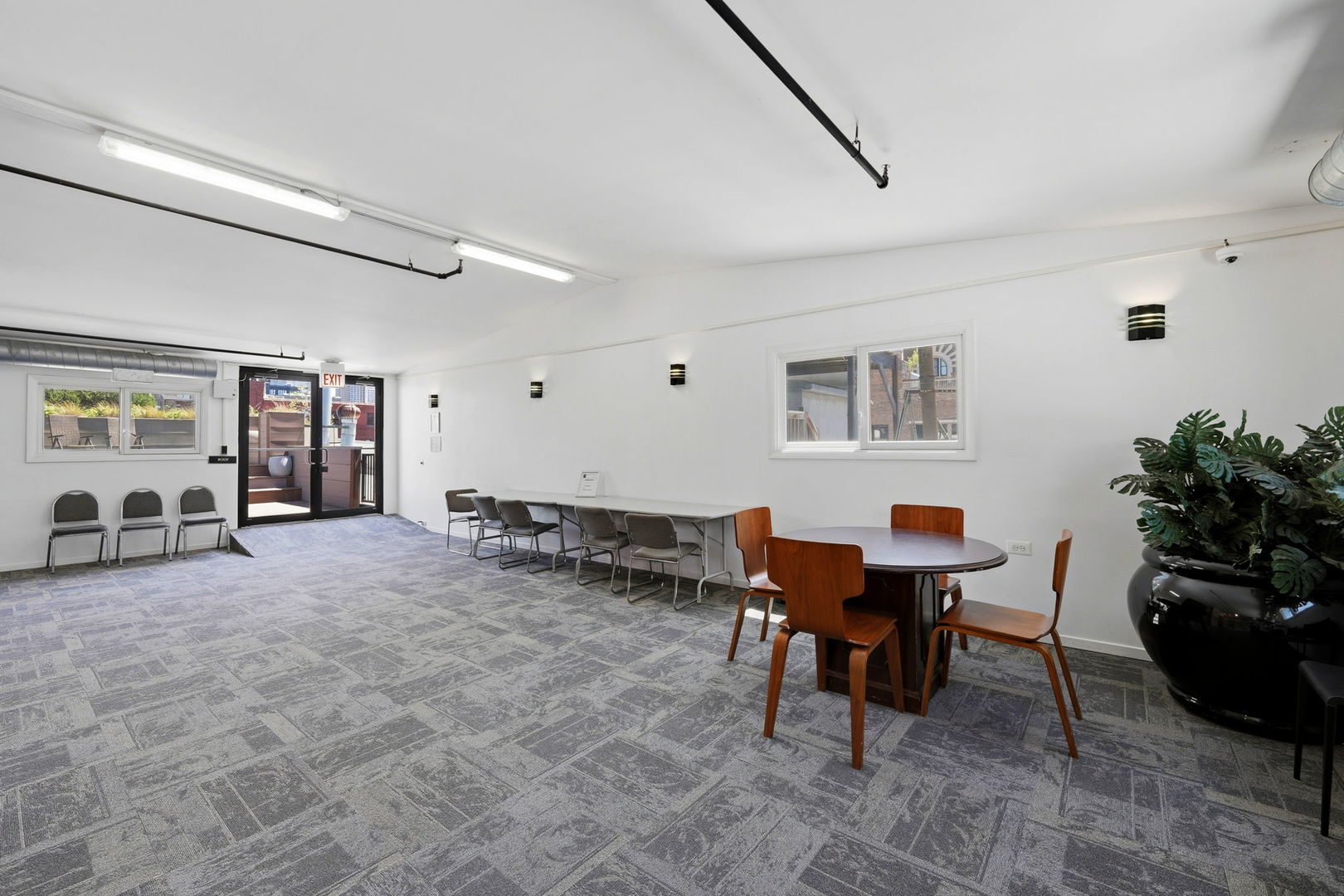 1000 W Washington Boulevard Unit: 406