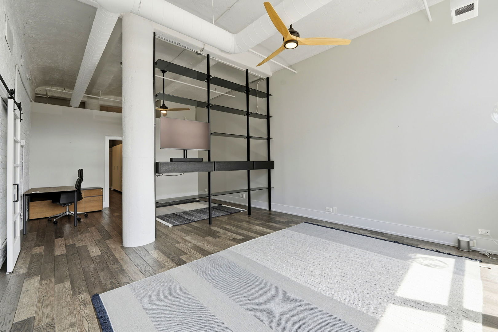 1000 W Washington Boulevard Unit: 406