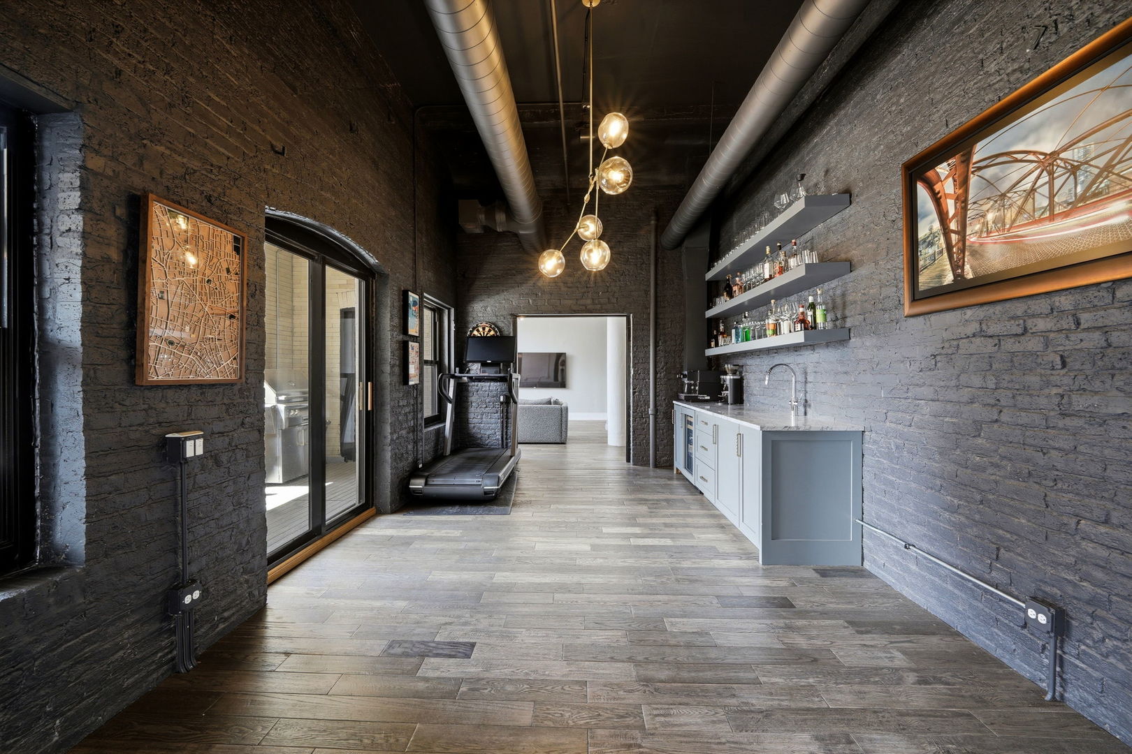 1000 W Washington Boulevard Unit: 406