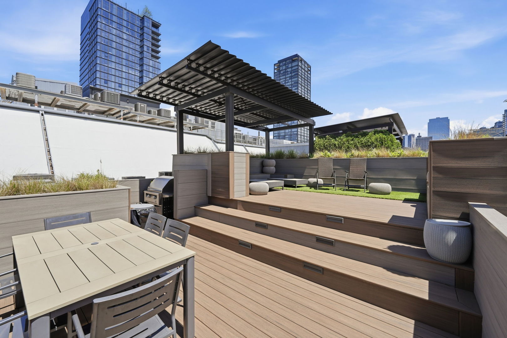 1000 W Washington Boulevard Unit: 406