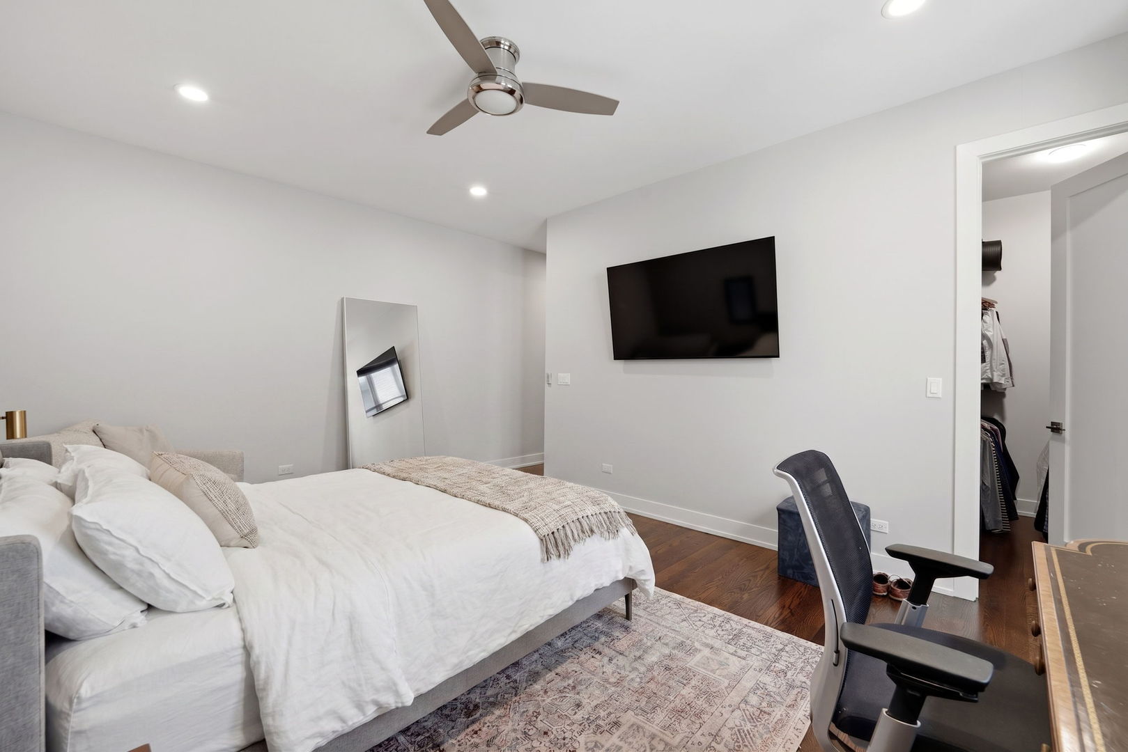 2825 N Halsted Street Unit: 3N