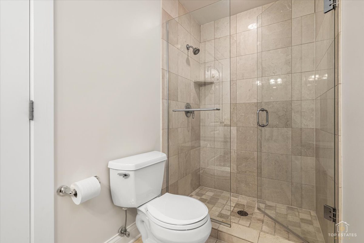 1541 W MONTANA Street Unit: 2