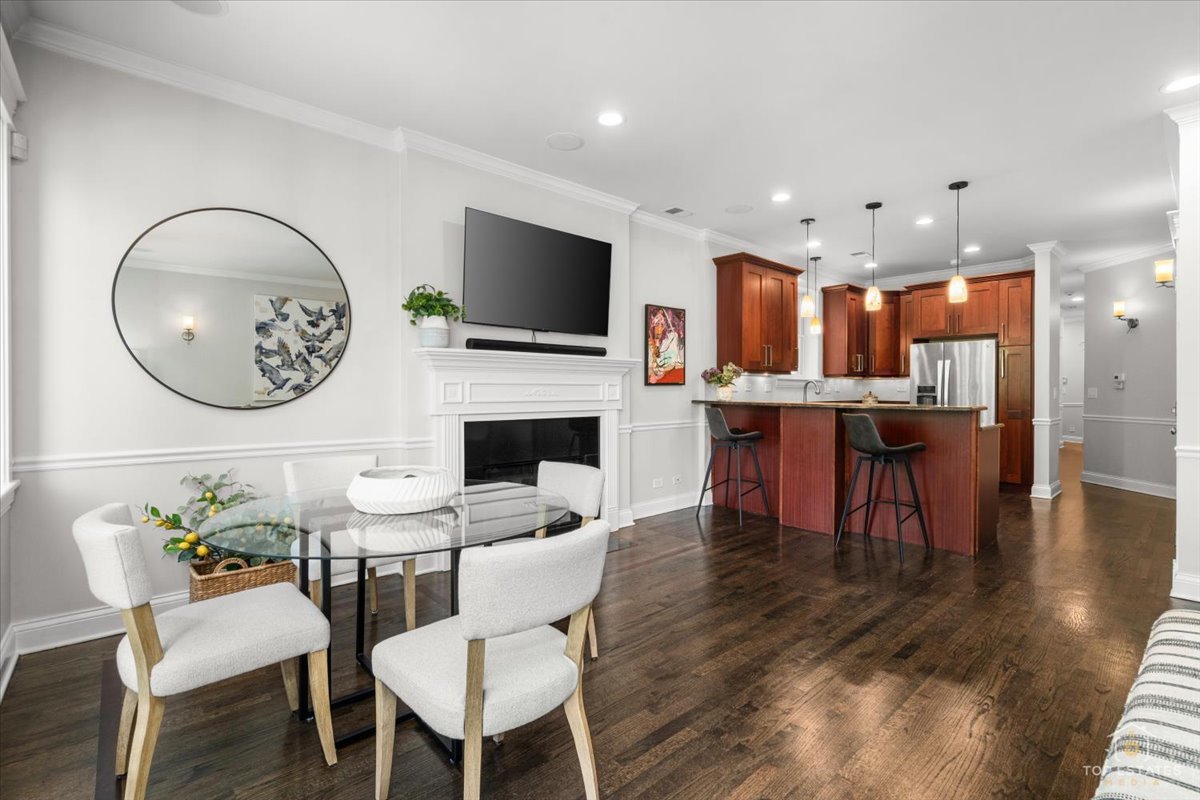 1541 W MONTANA Street Unit: 2