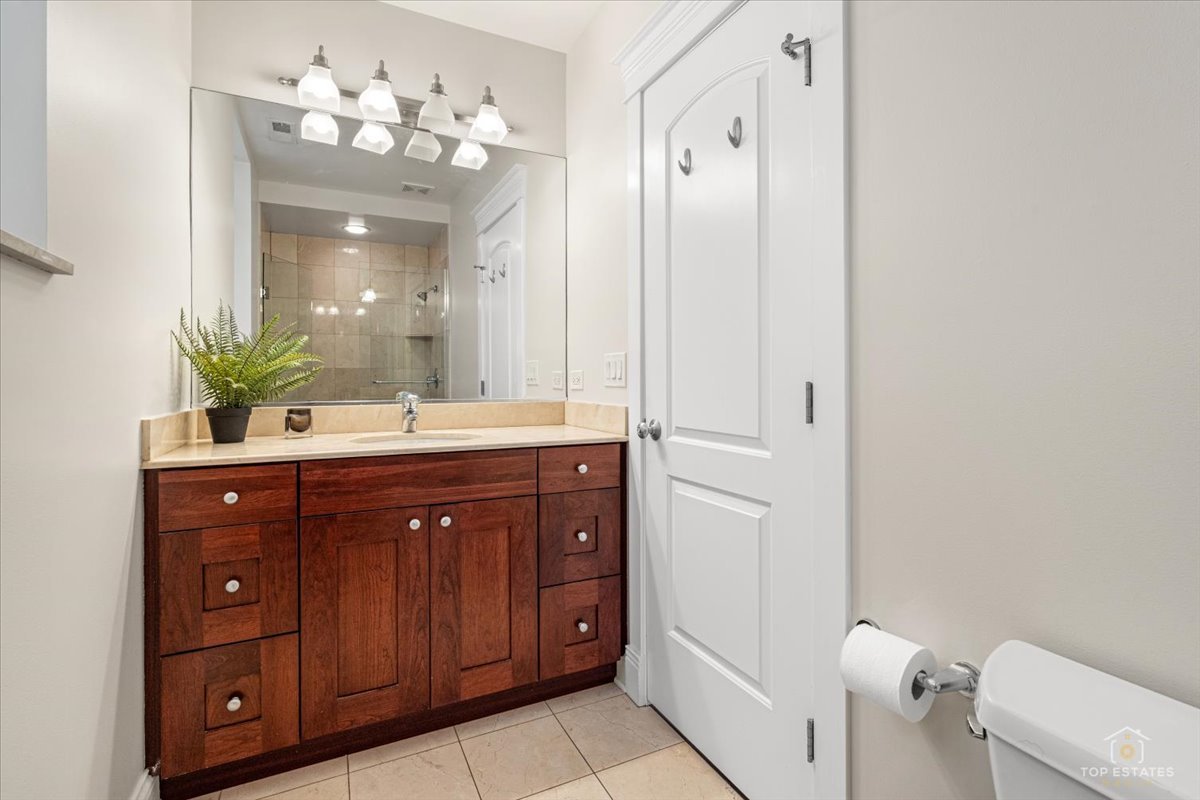 1541 W MONTANA Street Unit: 2