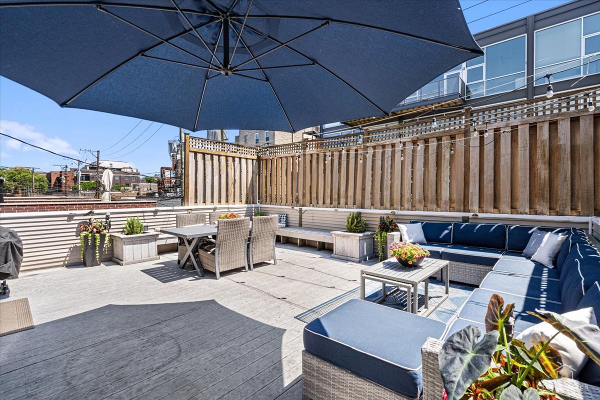 1541 W MONTANA Street Unit: 2