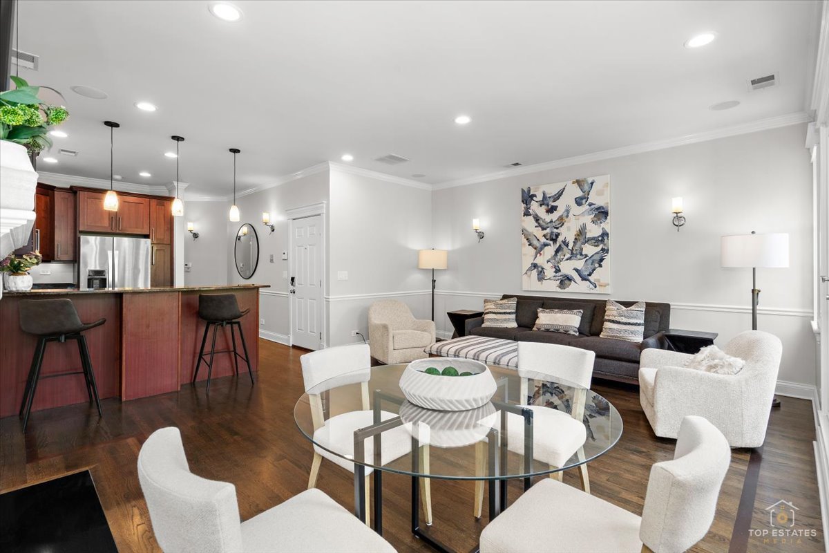 1541 W MONTANA Street Unit: 2