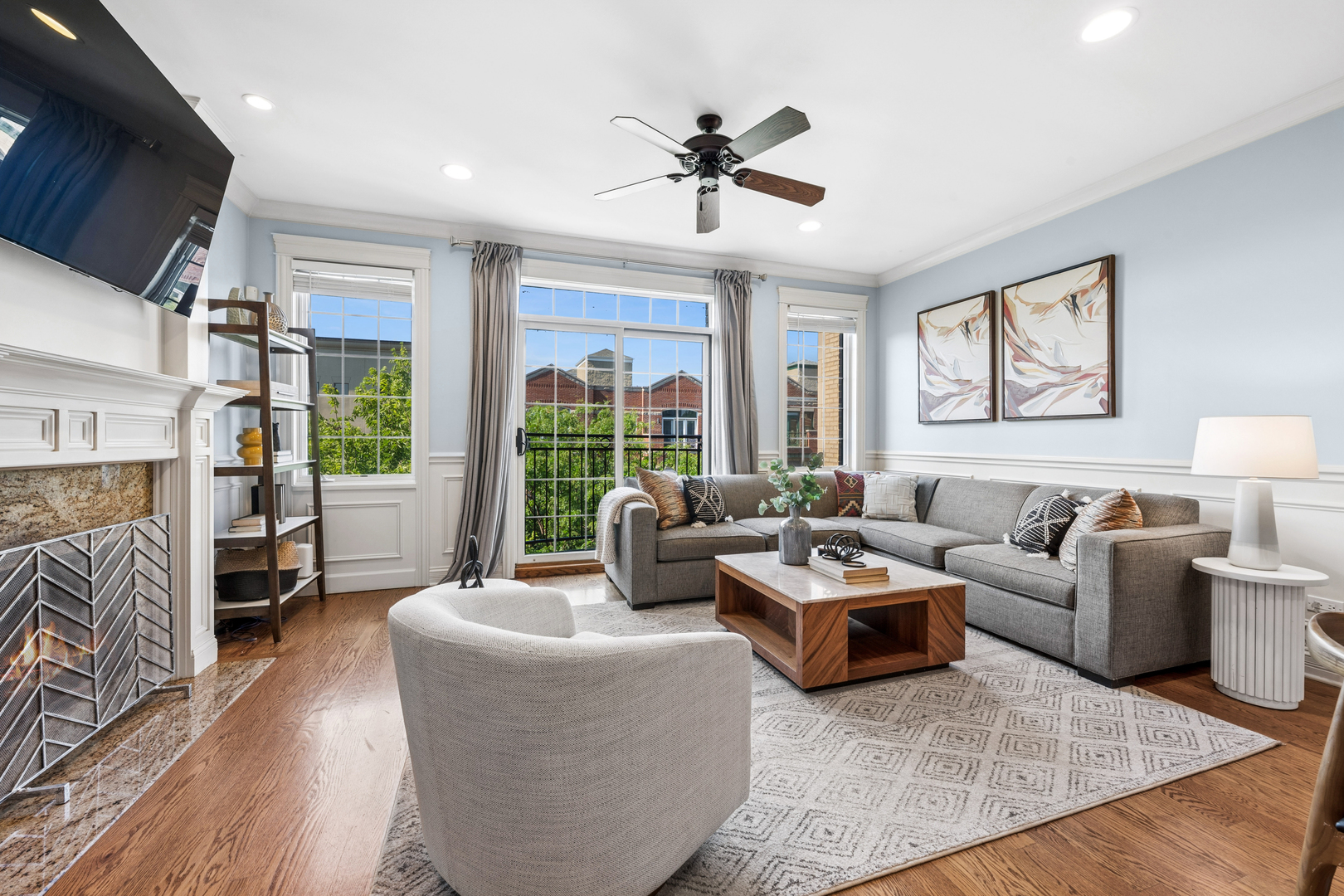 843 W Diversey Parkway Unit: 4