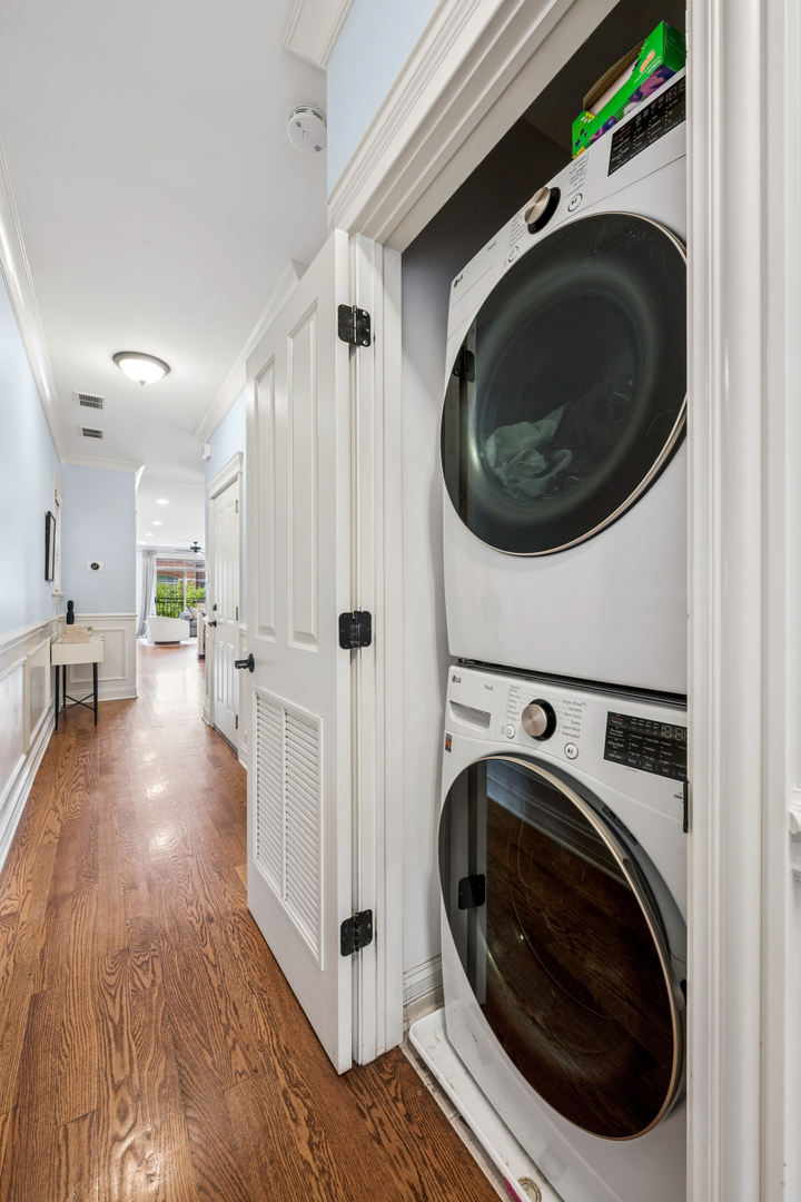843 W Diversey Parkway Unit: 4
