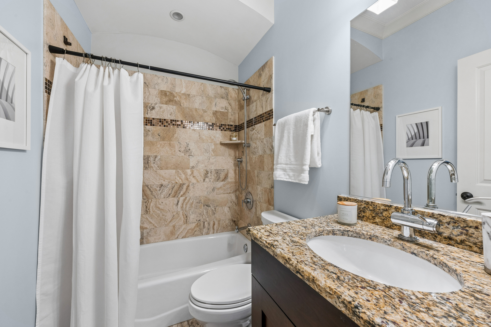 843 W Diversey Parkway Unit: 4