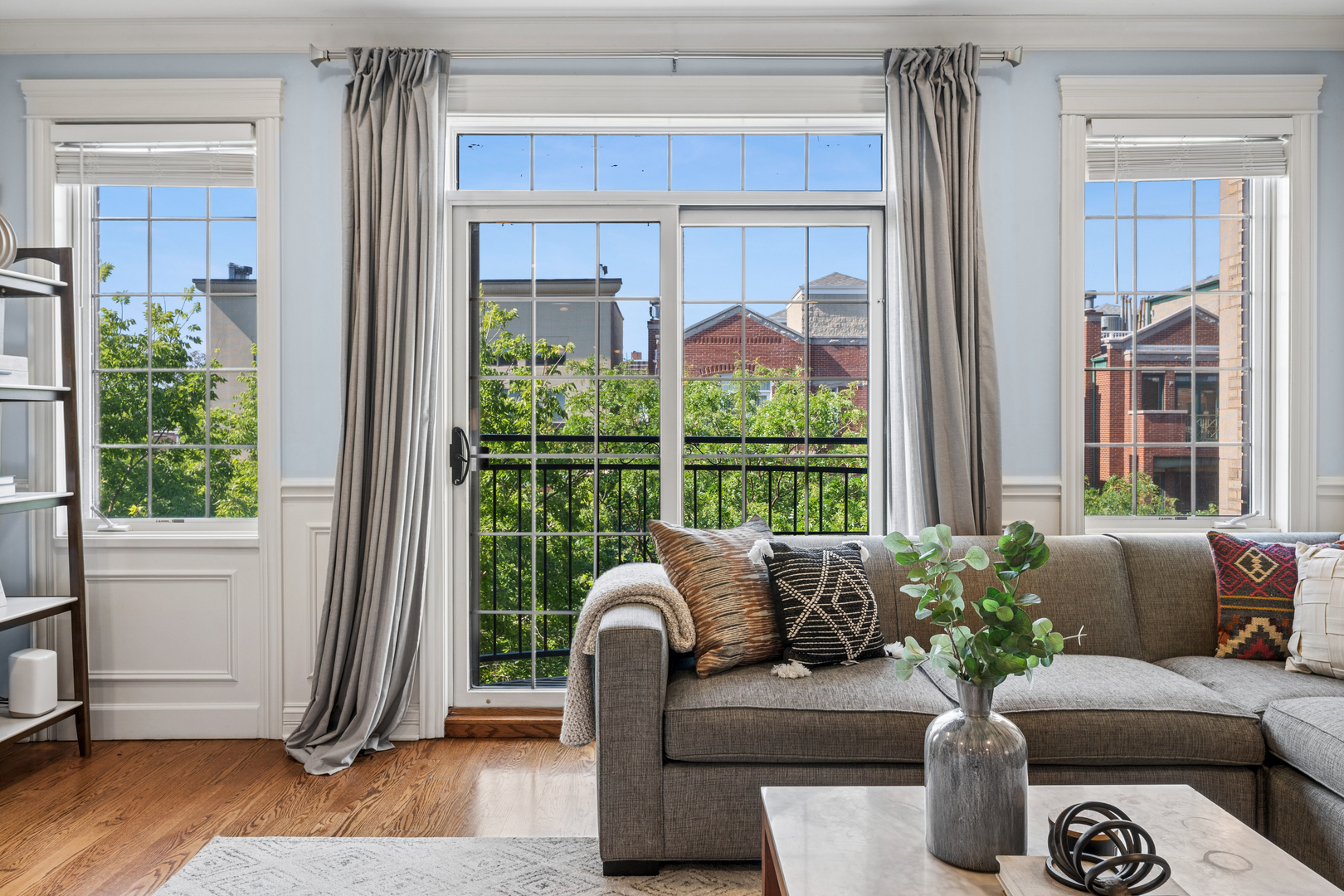 843 W Diversey Parkway Unit: 4