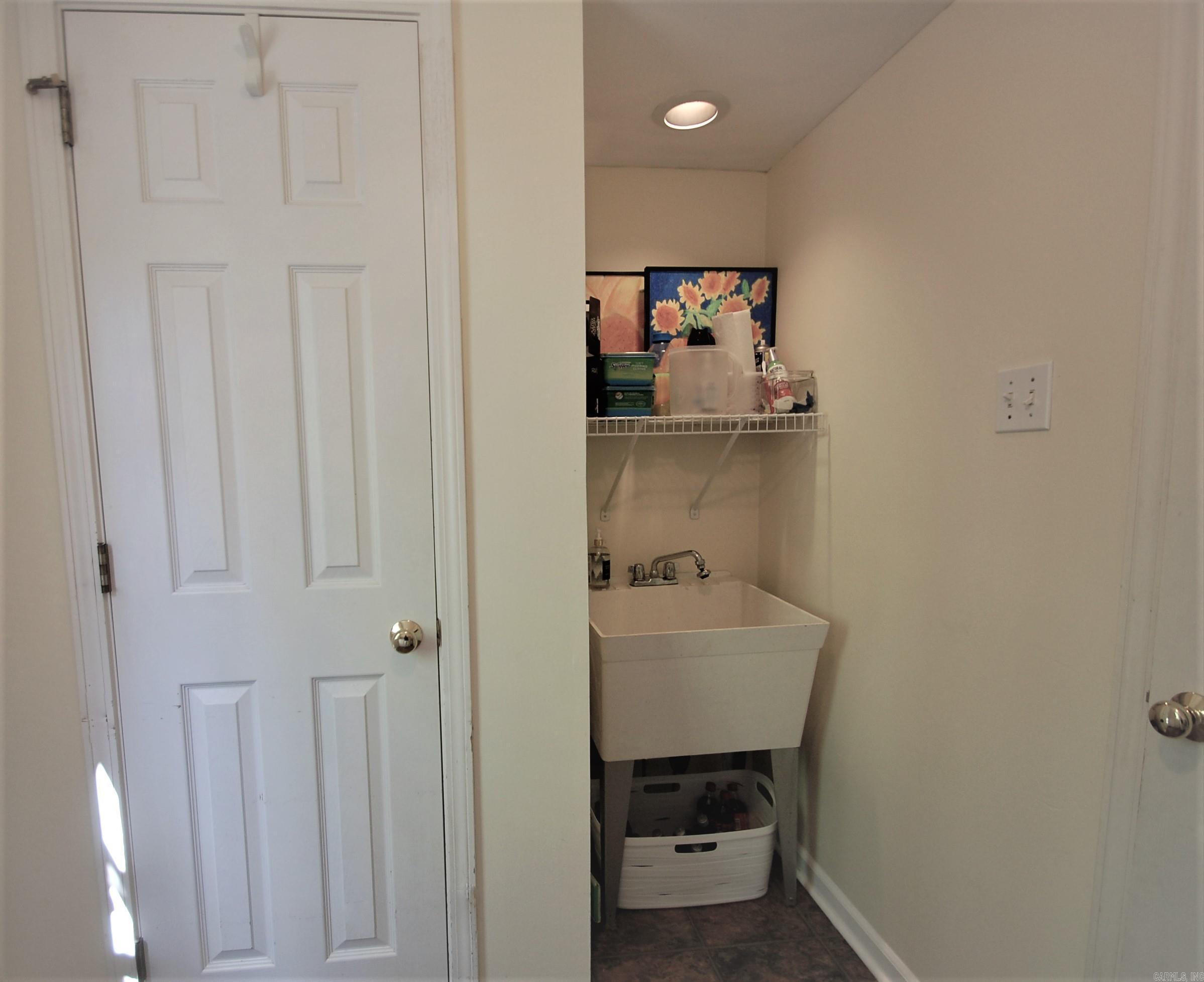 13805 Napoleon Road