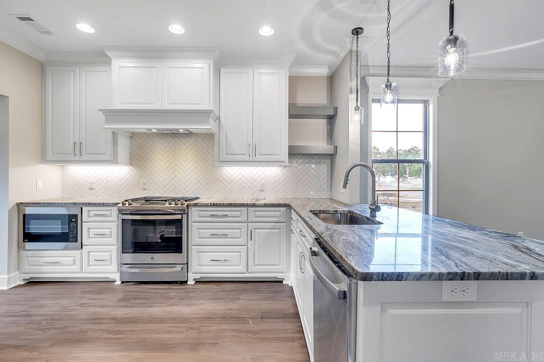 111 Willow Point Drive