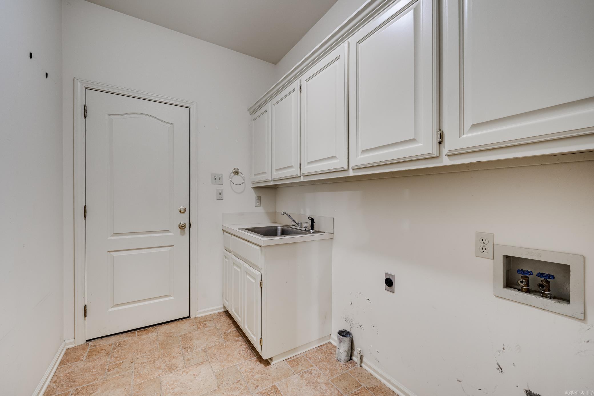 3 Surry Court