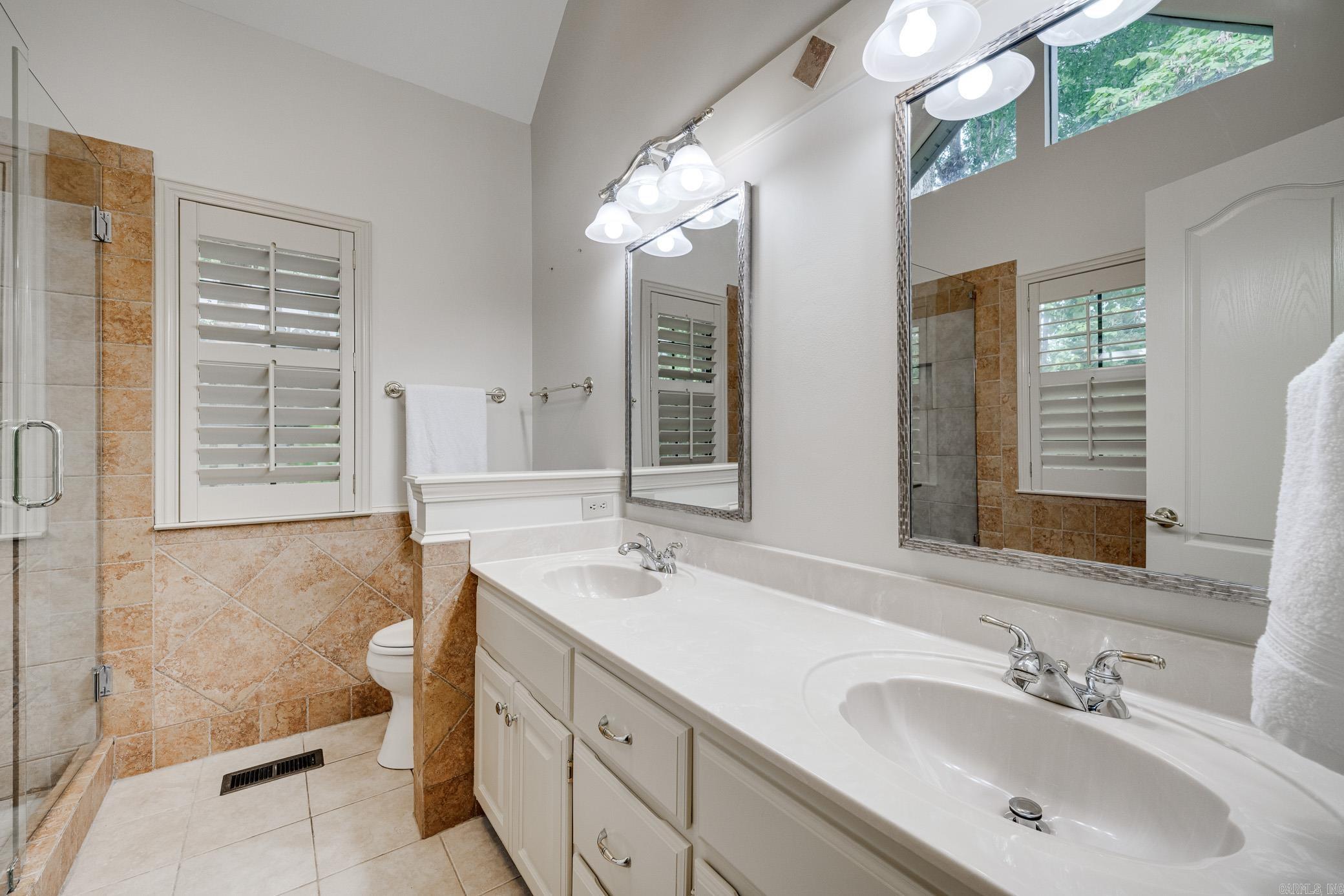3 Surry Court