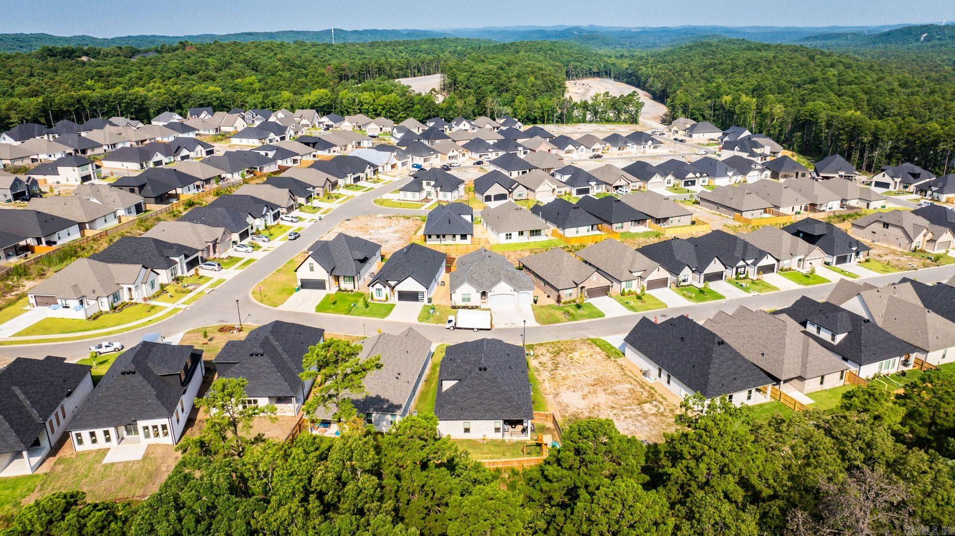 305 Fletcher Loop
