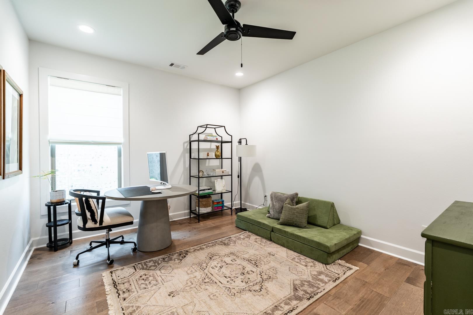 305 Fletcher Loop