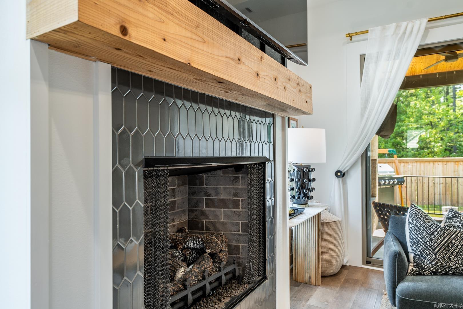 305 Fletcher Loop