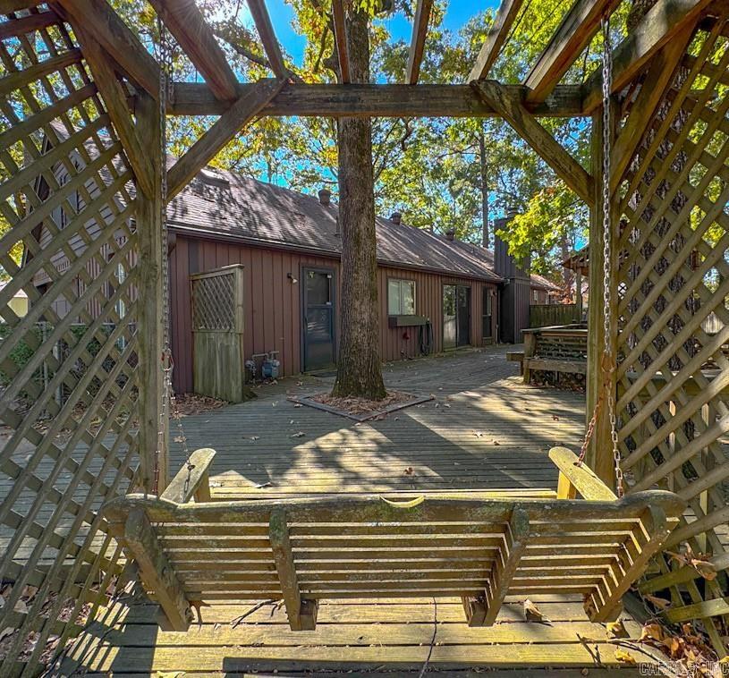2500 Peach Tree Dr