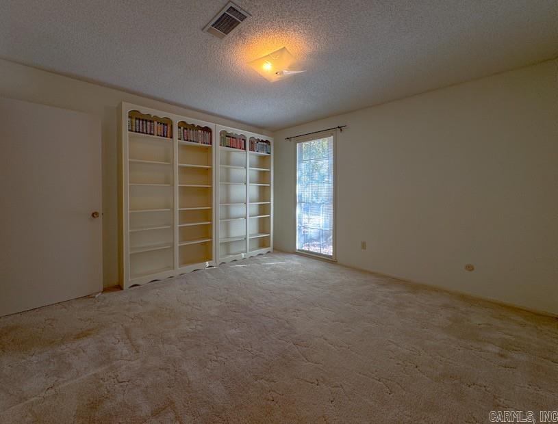 2500 Peach Tree Dr