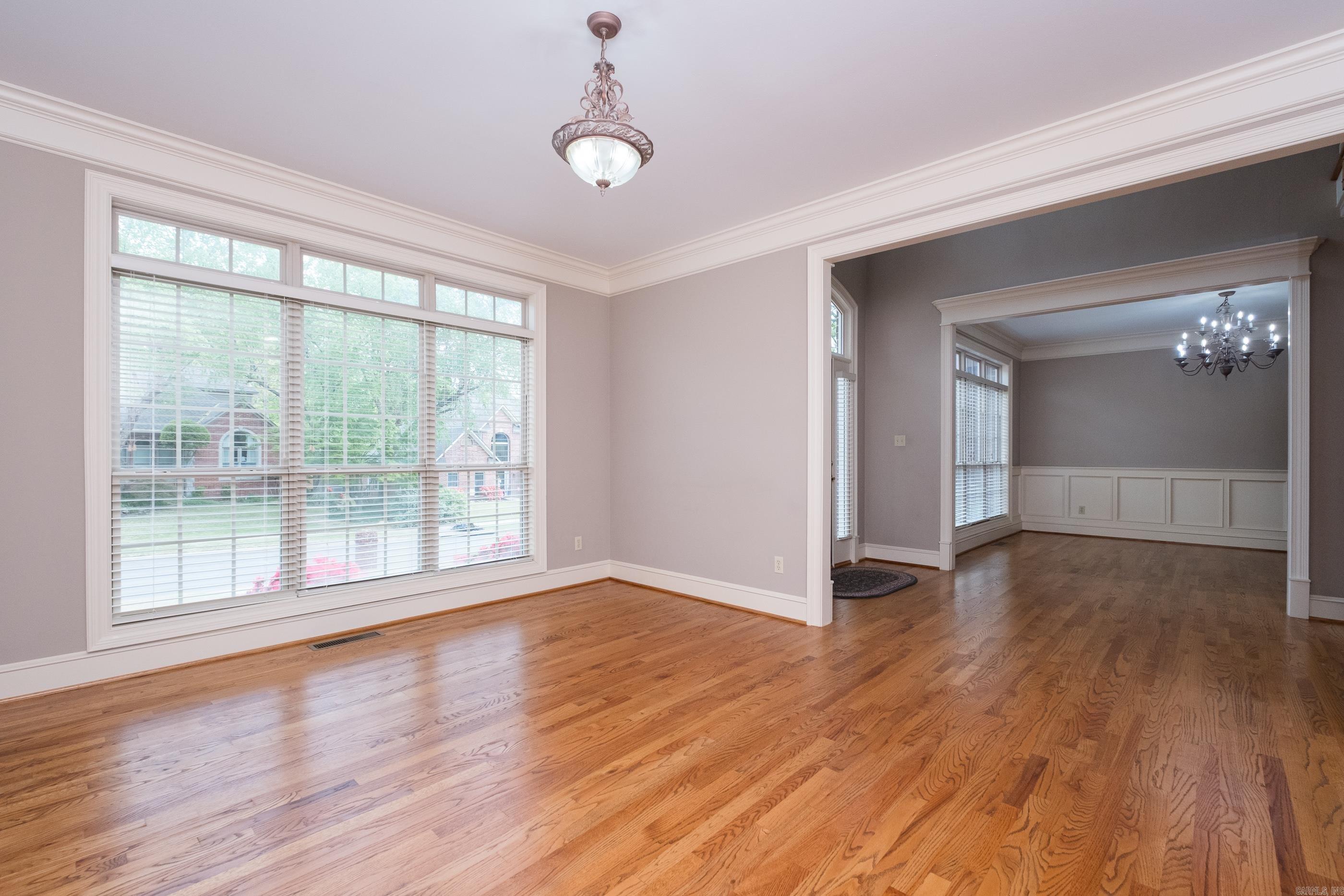 25 Iviers Drive