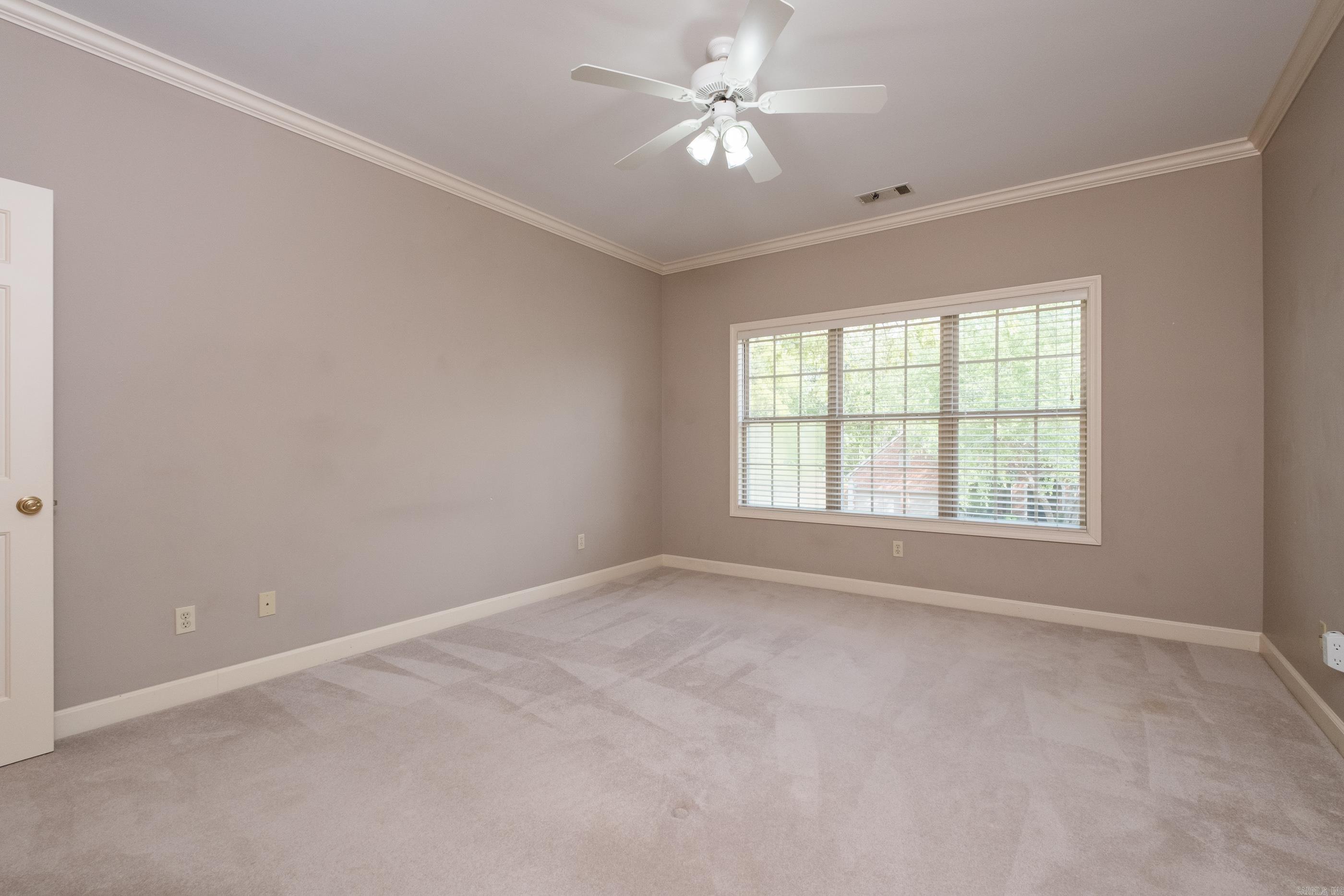25 Iviers Drive