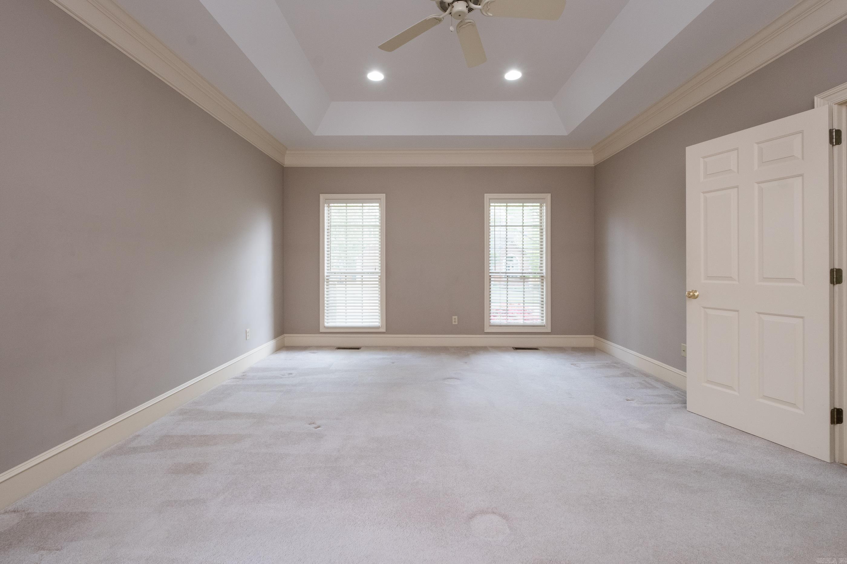25 Iviers Drive