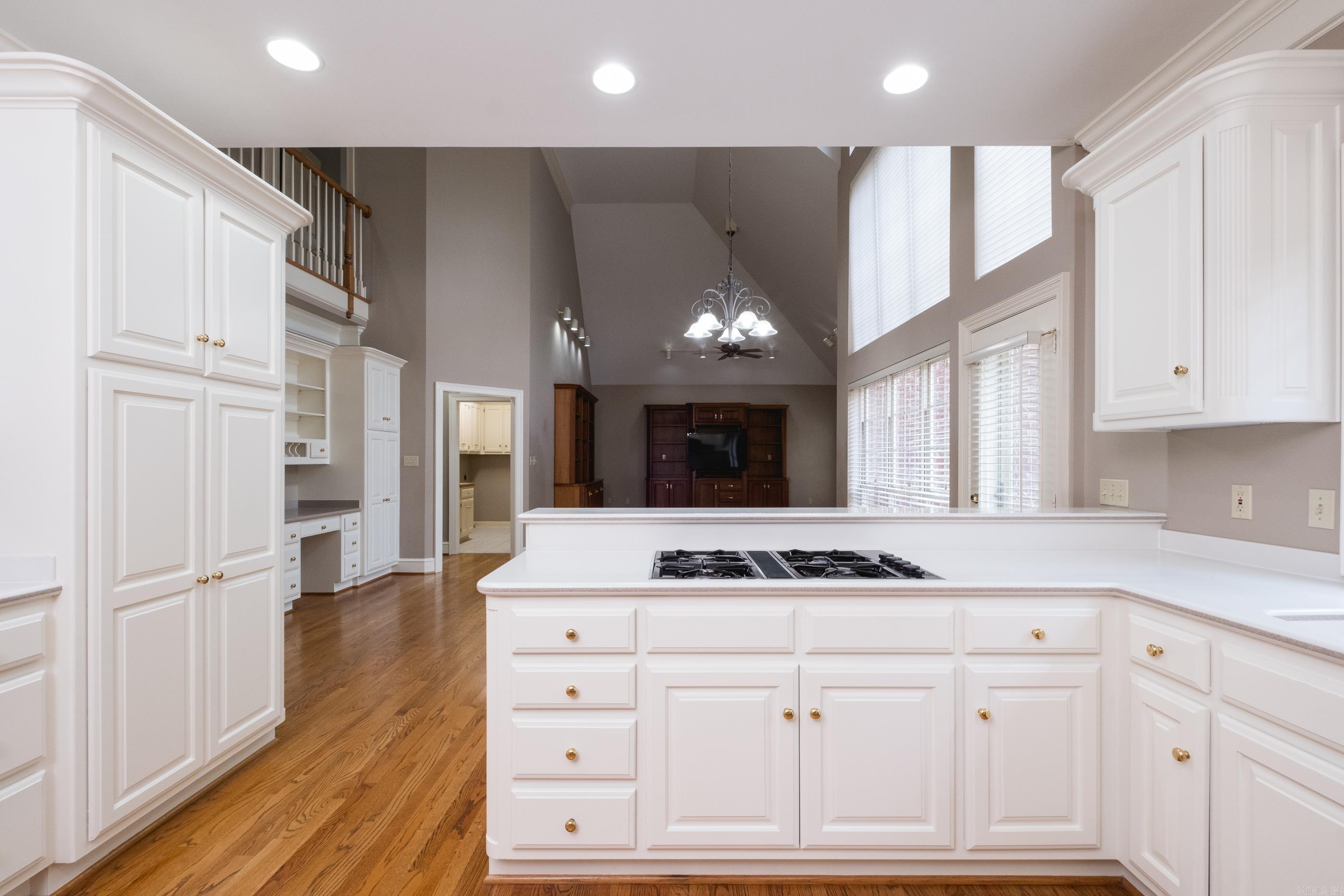 25 Iviers Drive