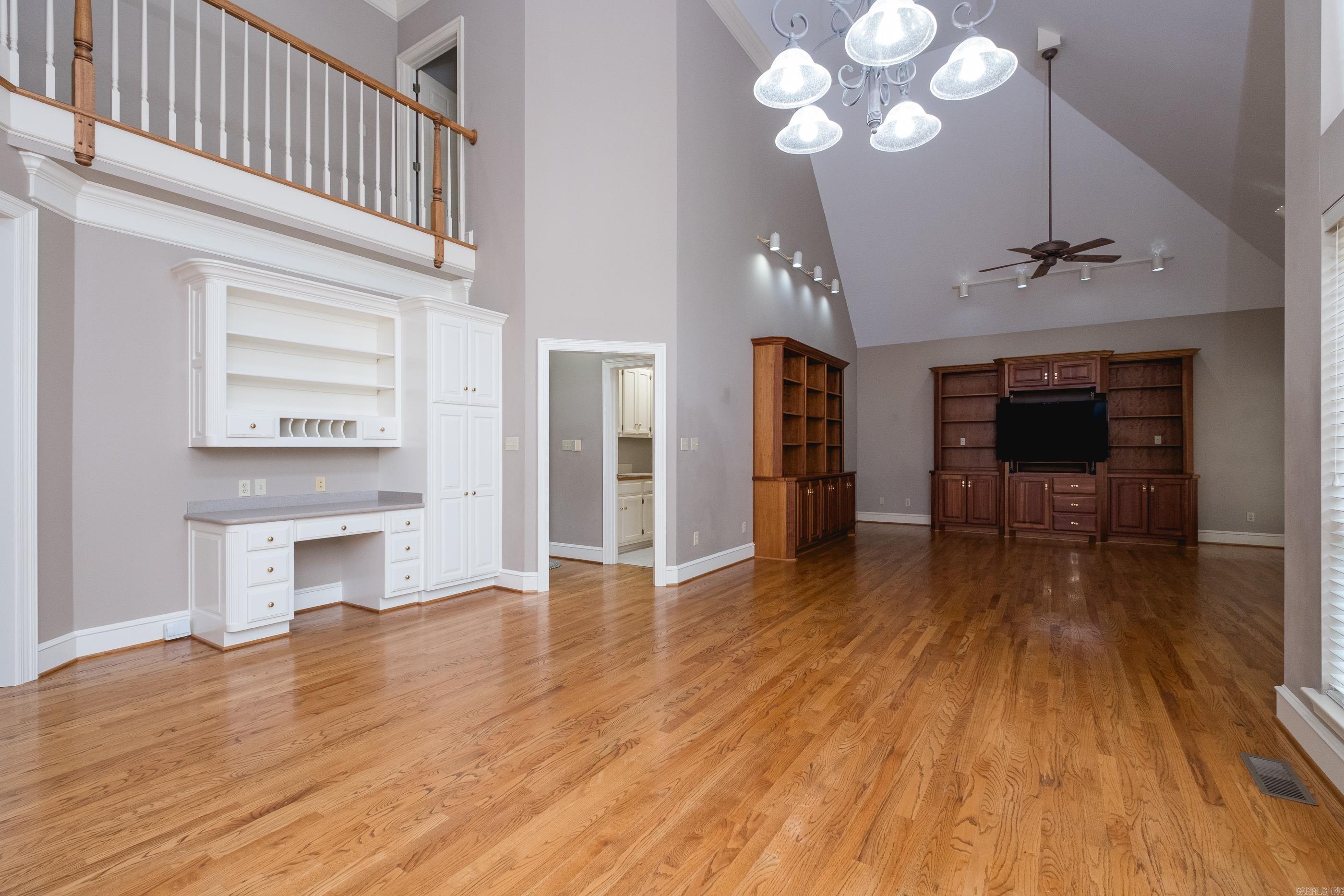 25 Iviers Drive