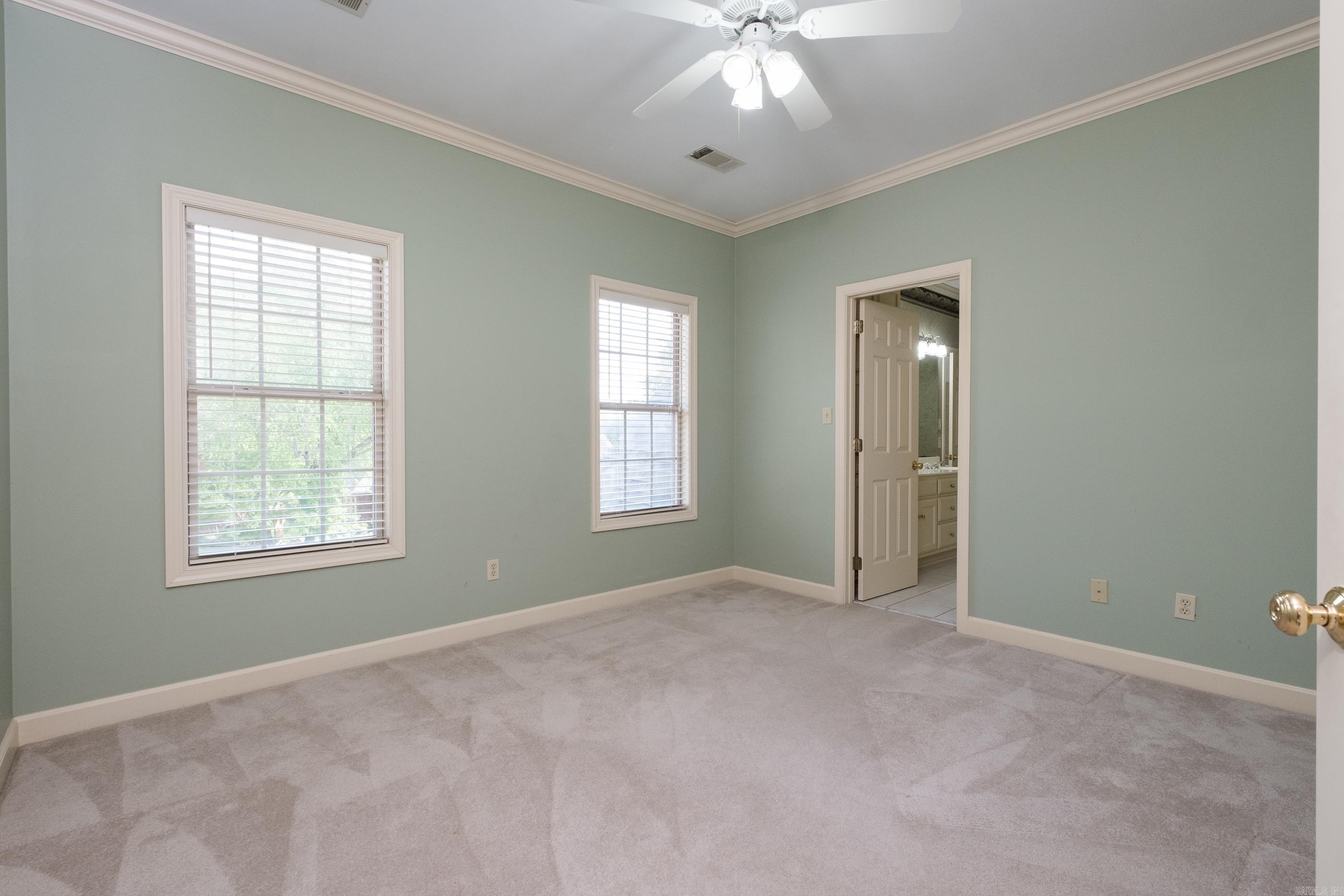 25 Iviers Drive