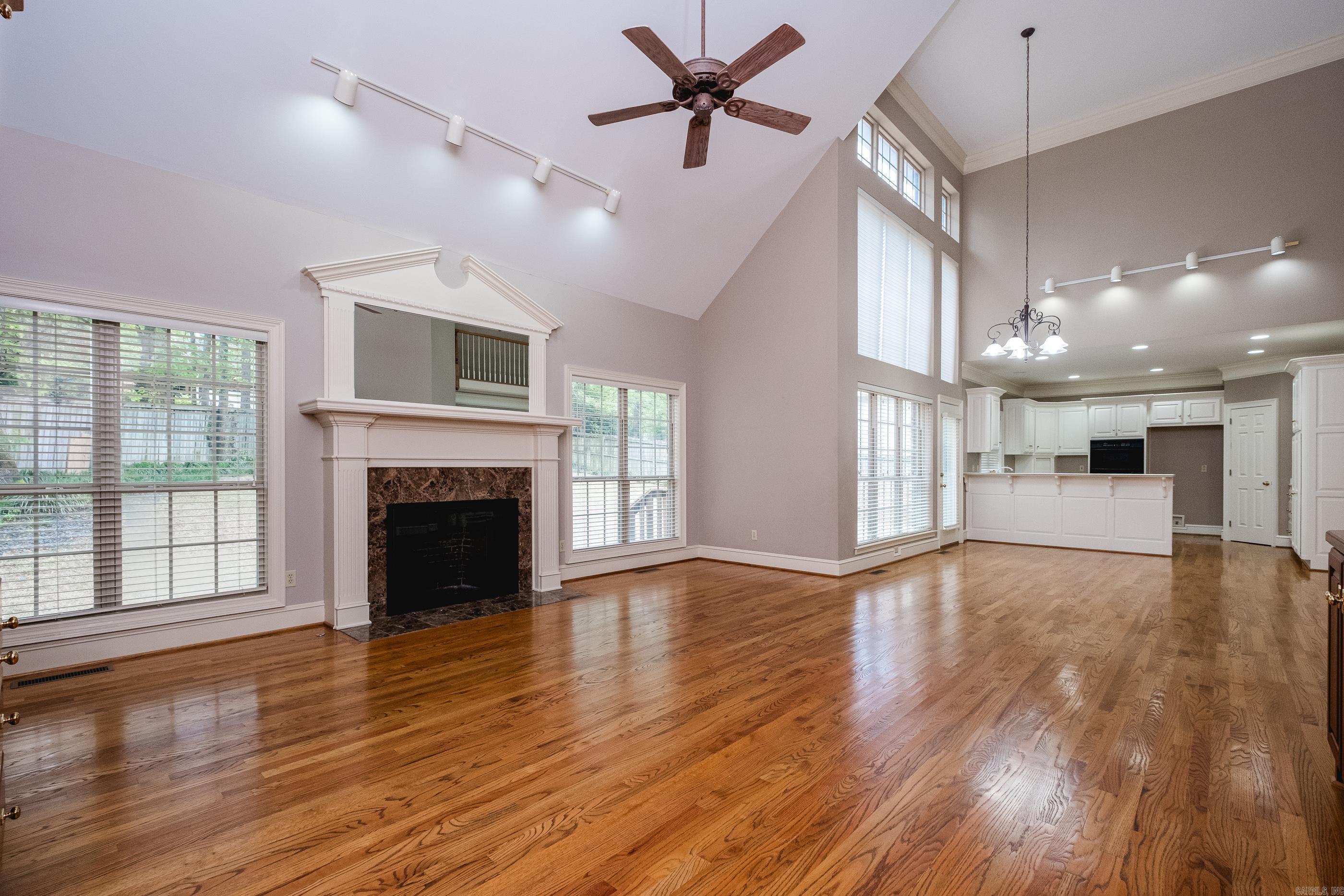 25 Iviers Drive