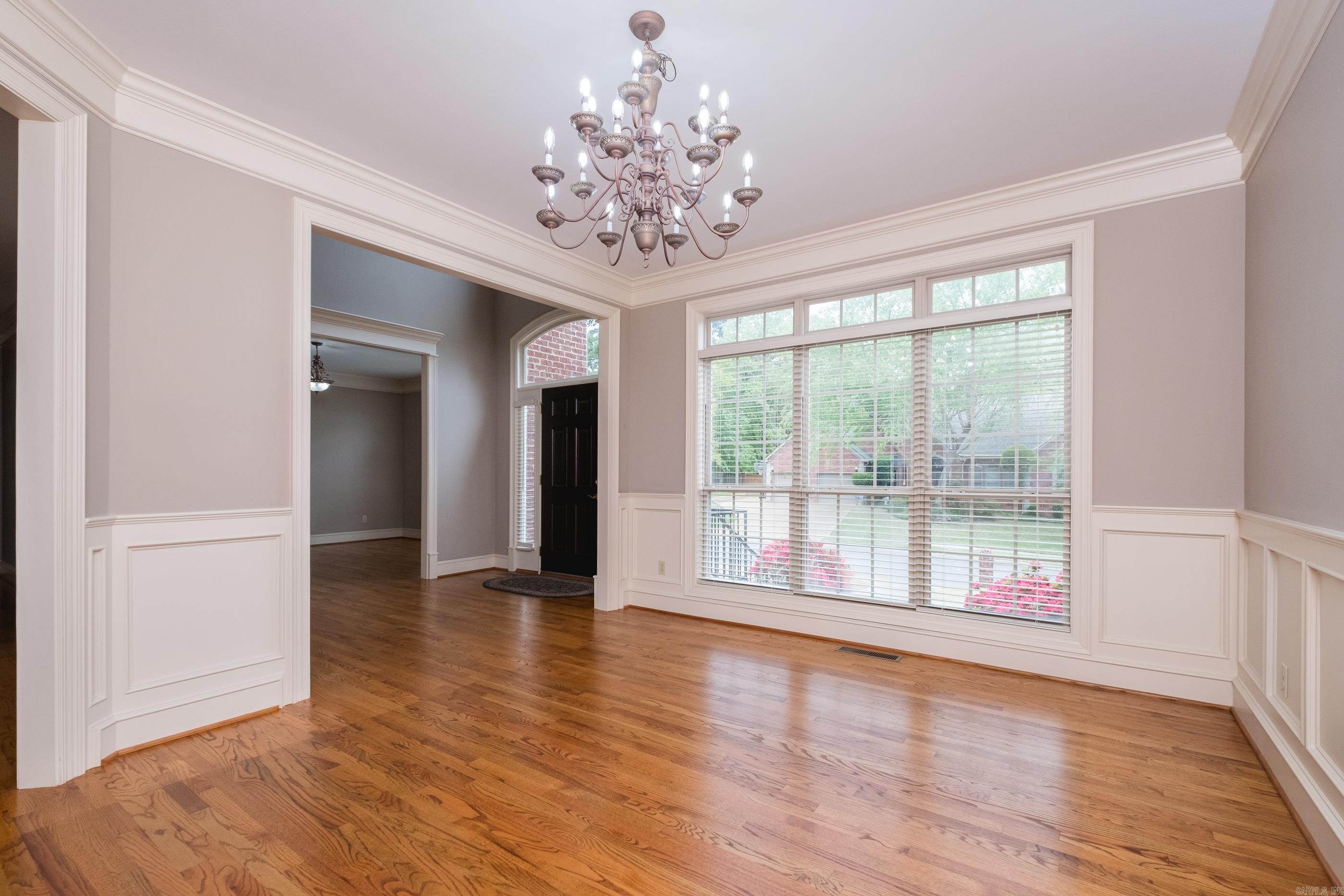 25 Iviers Drive