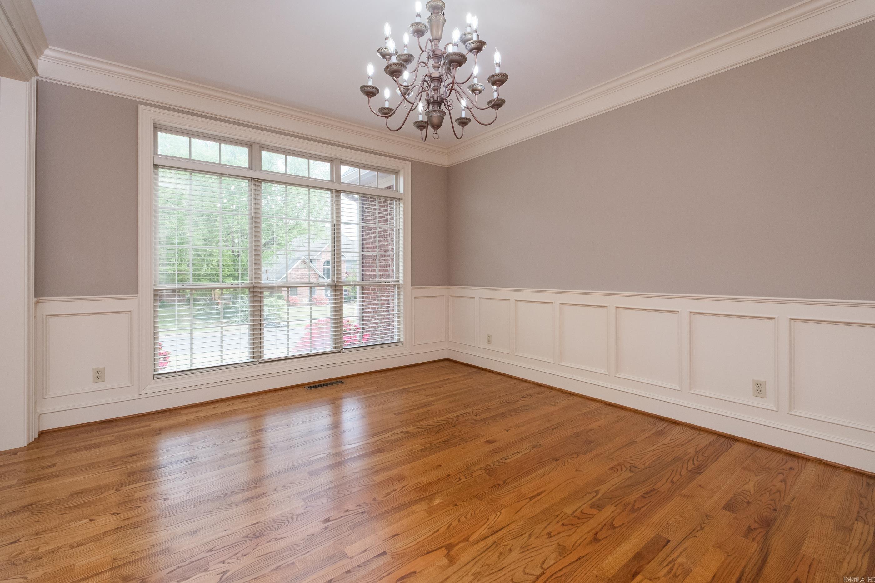 25 Iviers Drive