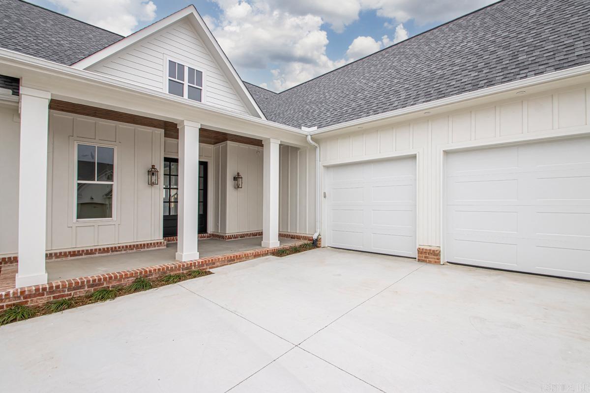 121 Belles Fleurs Blvd.
