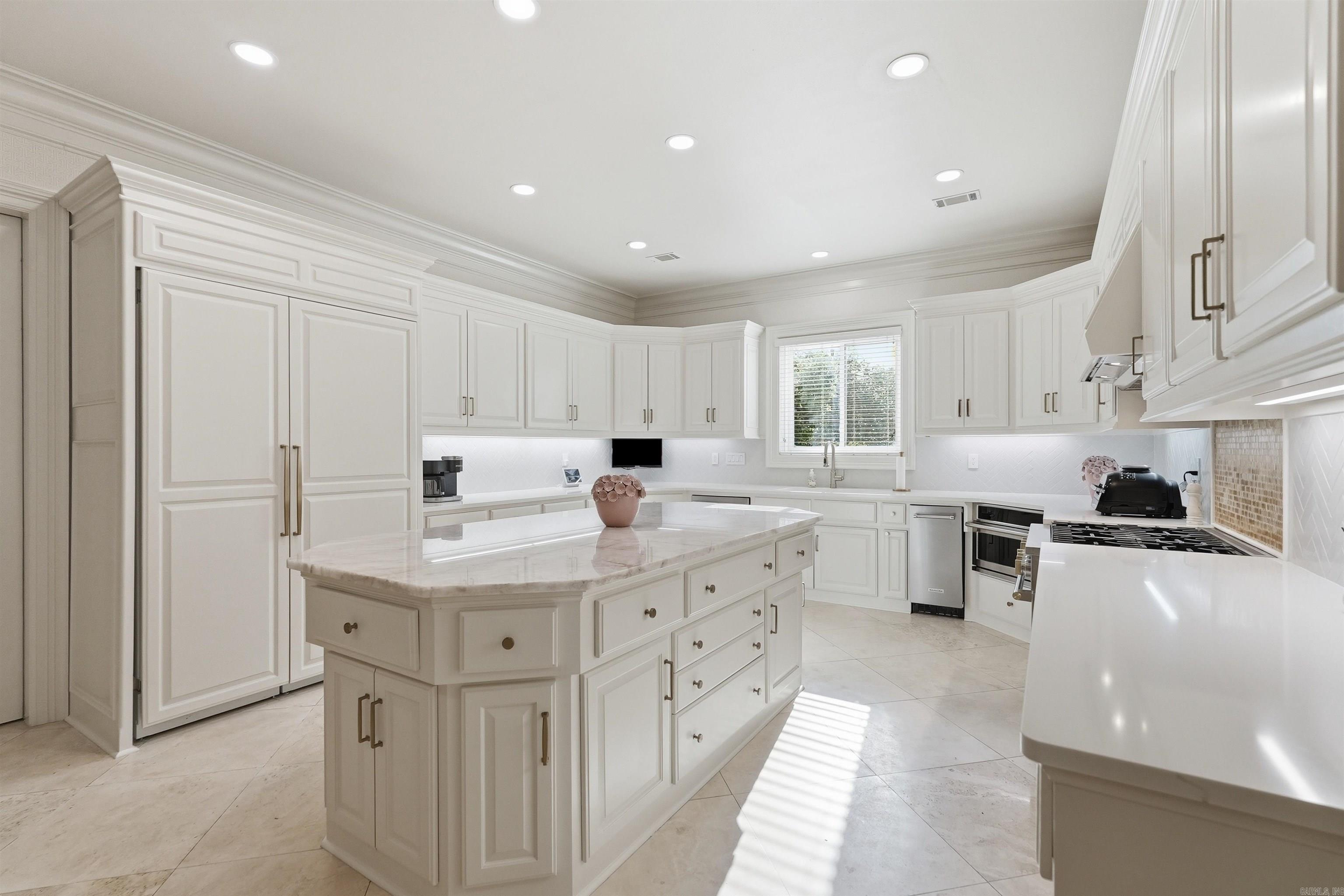 302 Hickory Creek Court
