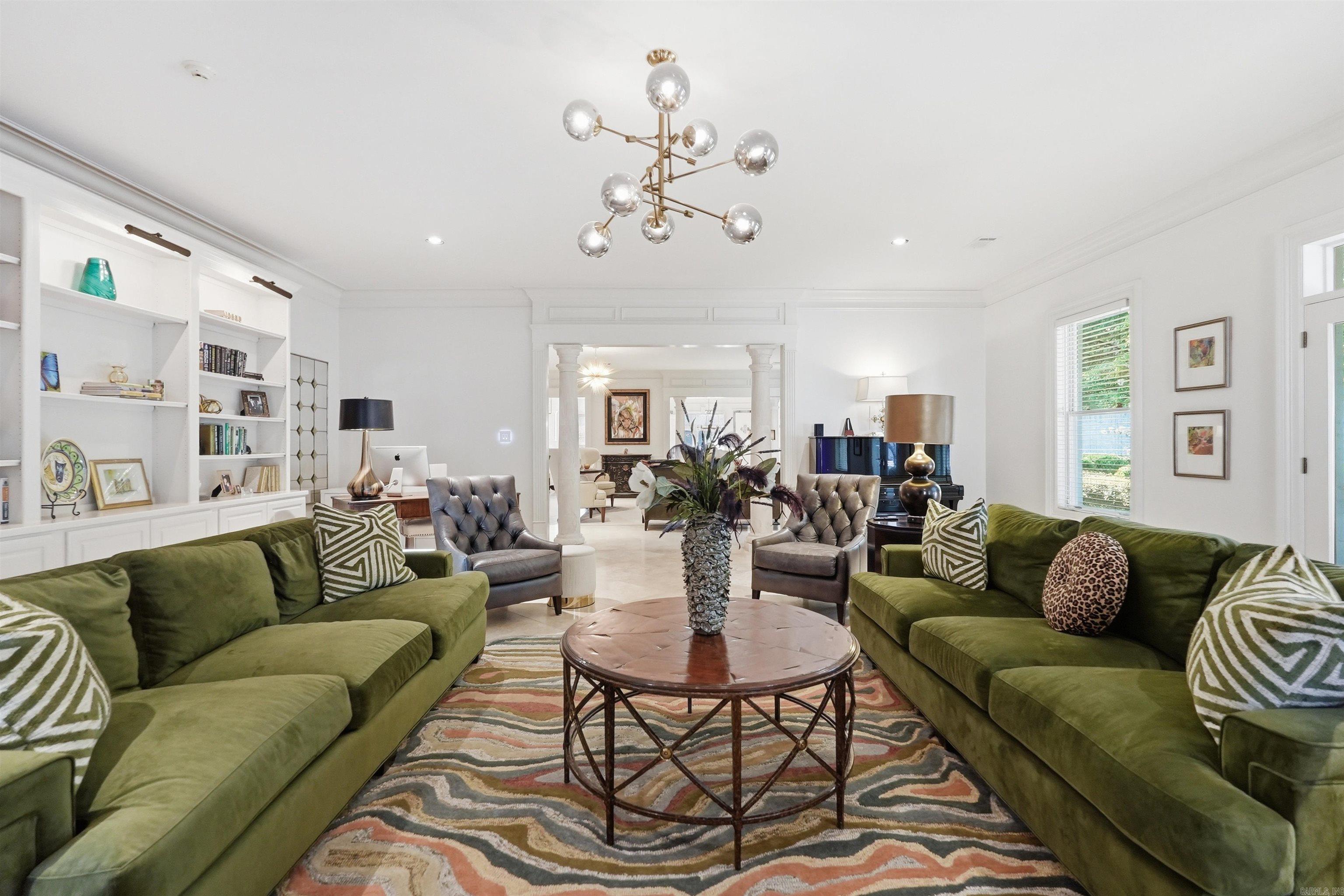 302 Hickory Creek Court
