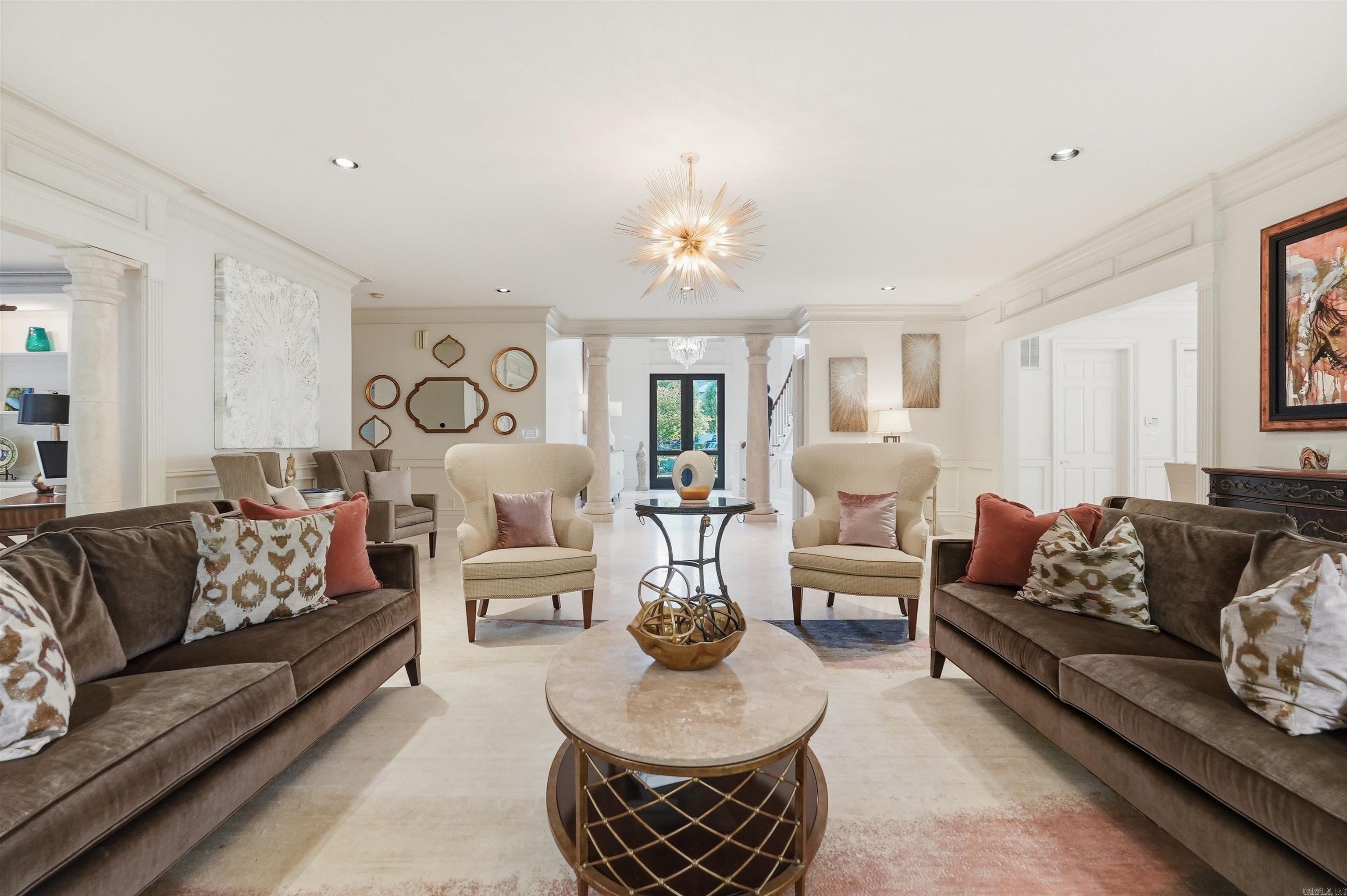 302 Hickory Creek Court