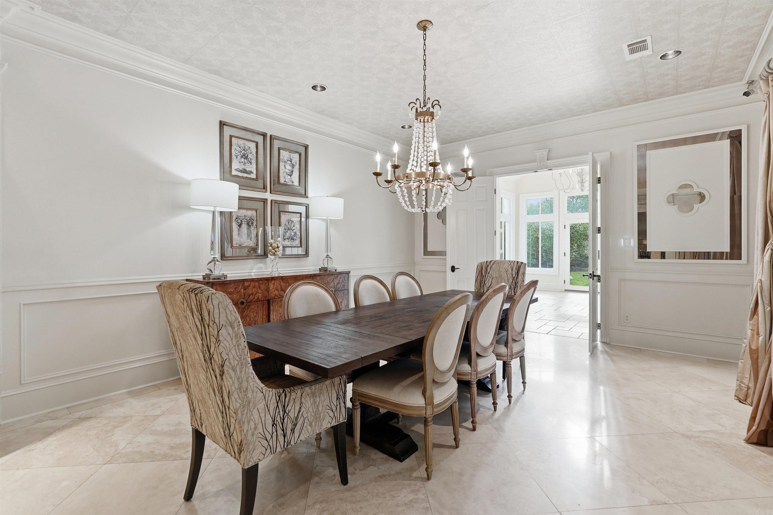 302 Hickory Creek Court