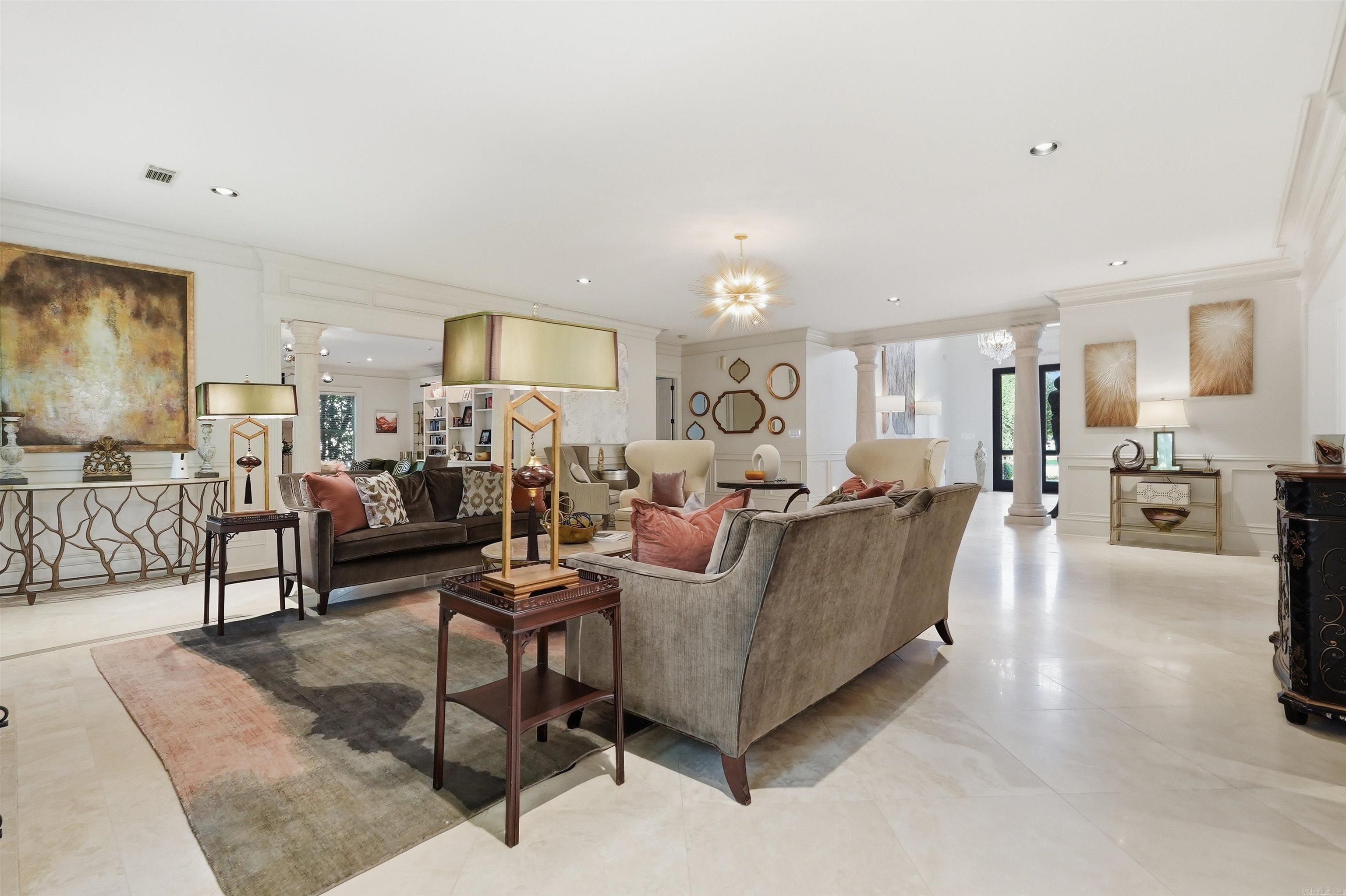 302 Hickory Creek Court