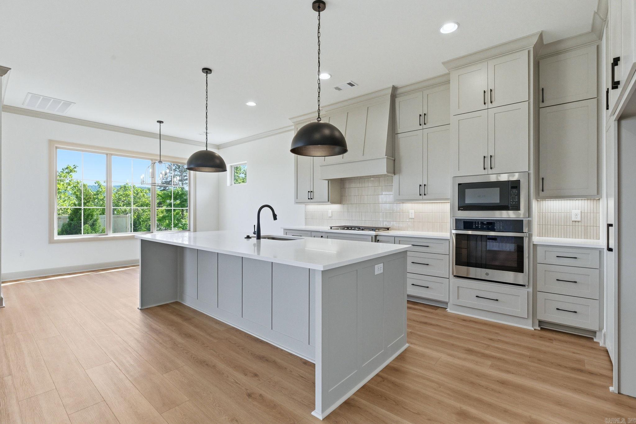 5 Mountain Brook Road