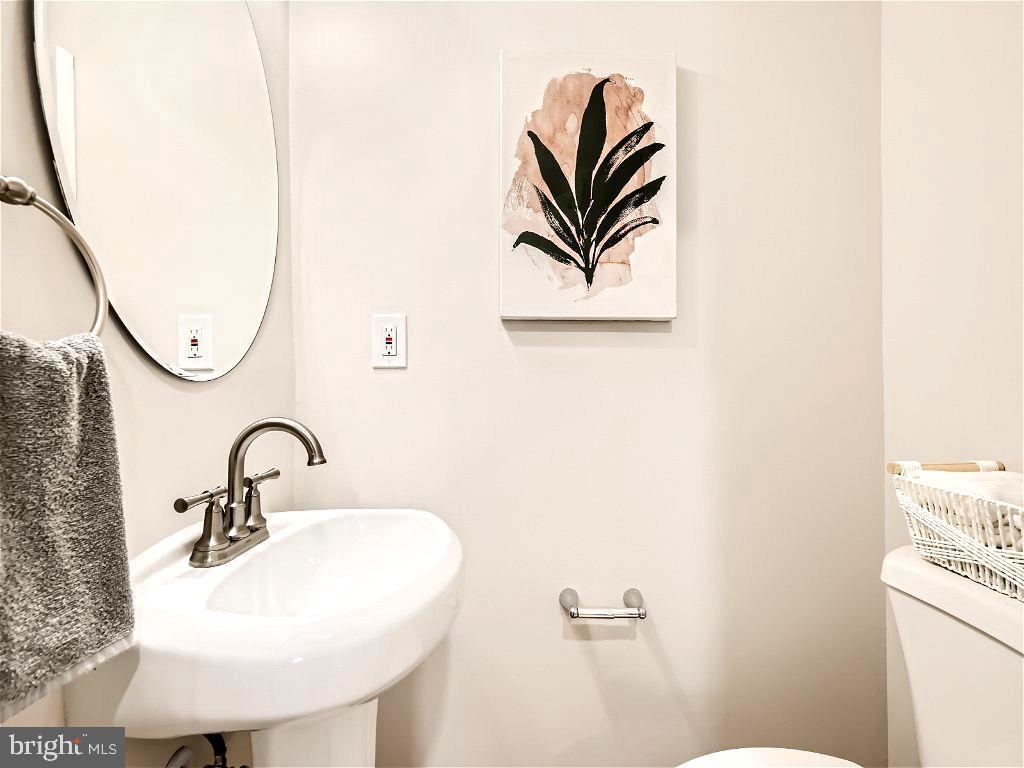 3712 YOSEMITE AVENUE